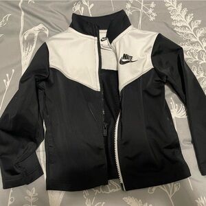 Nike Baby Boy 24M Black and White Zip-Up Jacket